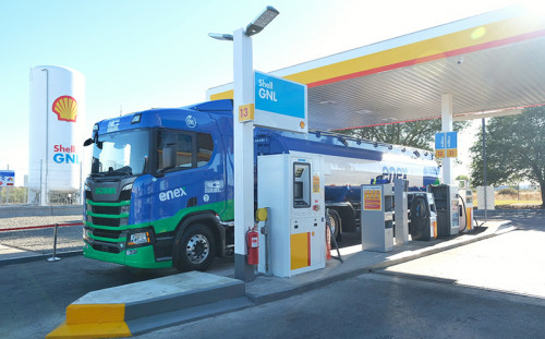 Enex inaugura estación de servicio Shell con GNL para transporte de carga