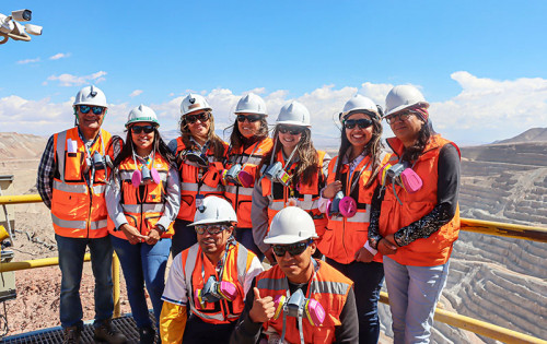 Ministro Hales inició Programa de Visitas de la Comunidad 2026