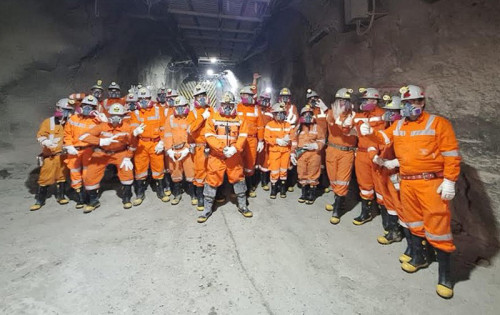 Estudiantes conocen en terreno la gran minería subterránea y concluyen exitoso proceso de prácticas en División El Teniente