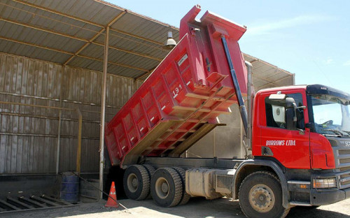 Empresa licita servicio de movimiento interno de minerales