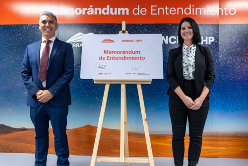 Sierra Gorda SCM y Minera Spence S.A. firman memorando de entendimiento para fortalecer la eficiencia de sus operaciones