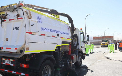 Codelco refuerza su compromiso ambiental con plan de limpieza y control de polvo en Calama