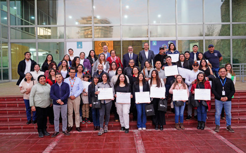 Codelco Andina certificó a jóvenes becados que participaron del programa “Cumpliendo Sueños”