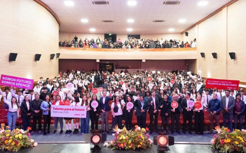 Spence | BHP entrega beca al 22% de los estudiantes de educación media de Mejillones otorgando el beneficio a más de 250 jóvenes