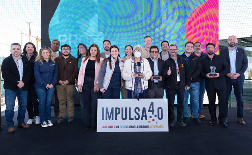 Minería unida por la educación: Cuatro compañías inauguran Aulas Tecnológicas de enseñanza STEM para jóvenes