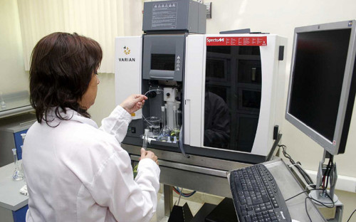 Empresa minera en la Región de Atacama licita adquisición de equipo especializado para su laboratorio químico