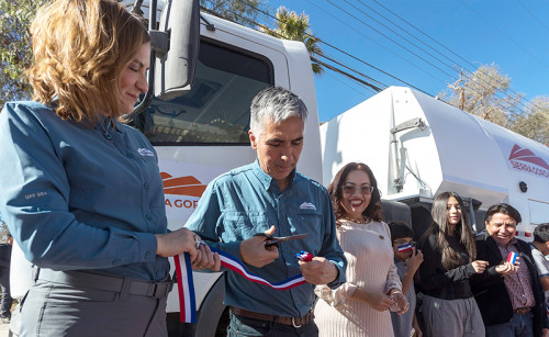 Sierra Gorda SCM implementa programa de barrido y aspirado de calles para mejorar la calidad del aire en la zona
