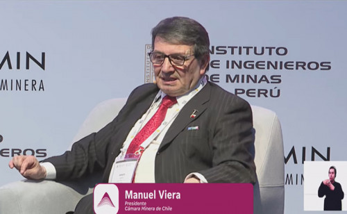Presidente de la Cámara Minera de Chile participa en panel en Perumin 2025