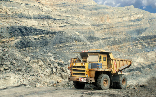 Modelos multimodales y decisiones prescriptivas recortan hasta 50% las detenciones en minería