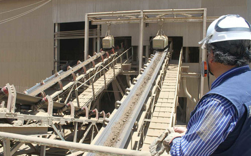 Enami inicia licitación para suministro de correas de transmisión en sus faenas mineras