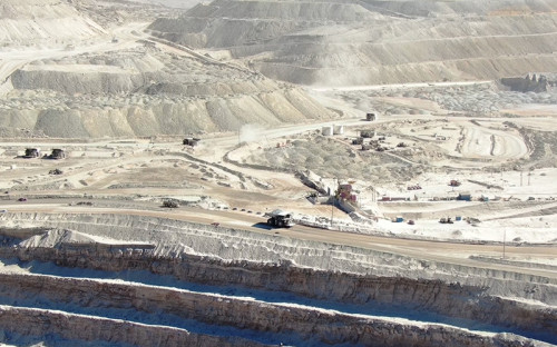 Codelco abre licitación para suministro de sal en proceso de lixiviación temprana en Radomiro Tomic