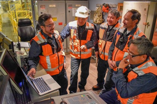 Integrantes de Refinería actualizan procedimientos de trabajo en formato audiovisual