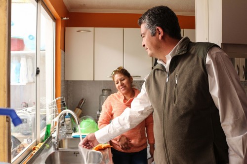 95 nuevas familias se suman al uso de energías renovables en sus hogares en Calama