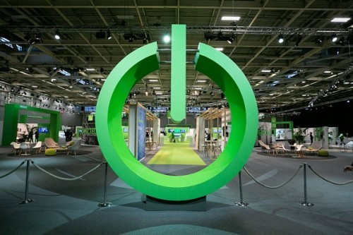 Schneider Electric lanza asesores de rendimiento industrial EcoStruxure™ para operaciones inteligentes
