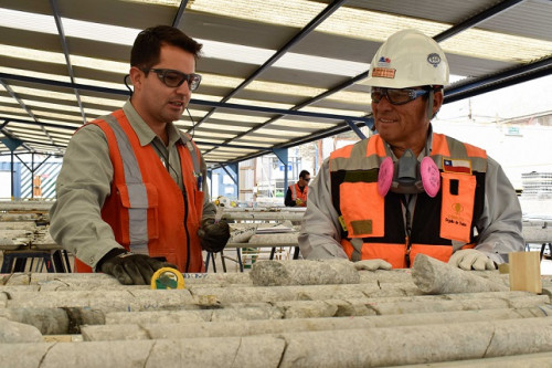 Gerencia de Recursos Mineros y Desarrollo de Chuquicamata refuerza liderazgo en terreno