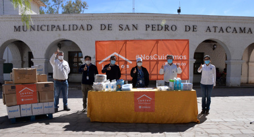 Codelco entregó más de mil insumos médicos a personal de salud en San Pedro de Atacama
