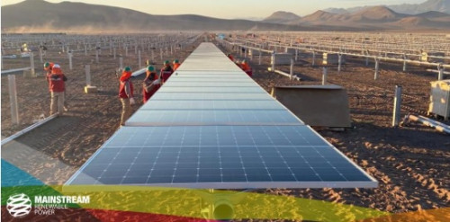 Mainstream completa el montaje del primer panel solar del proyecto parque Río Escondido