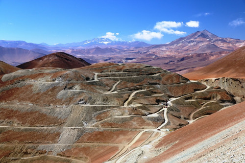 Proyectos mineros con aprobación ambiental crecen 20% en un año y superan los US$23 mil millones