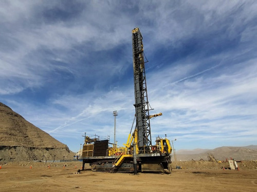 Minera Candelaria implementa sistema de operación teleremota a flota de perforadoras en el Open Pit