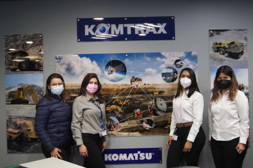 Mujeres ganan terreno en la minería: el rol clave de los talentos femeninos de Komatsu para el desarrollo de Inteligencia Artificial
