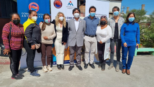 Celebran logros de programa de ayuda a migrantes vulnerables de Antofagasta Minerals