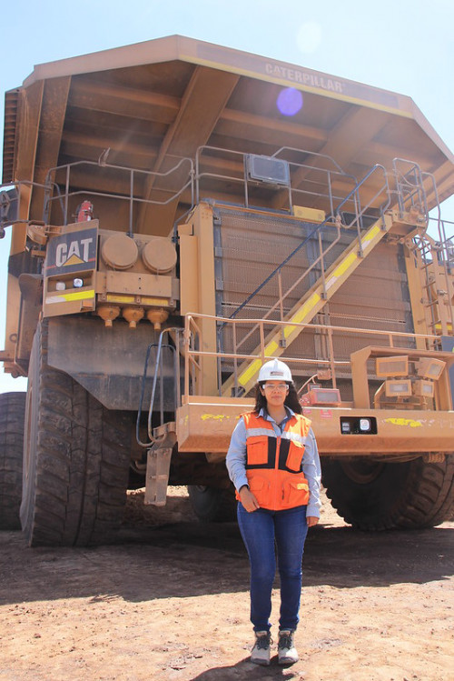 Empleo femenino en minería registró crecimiento histórico