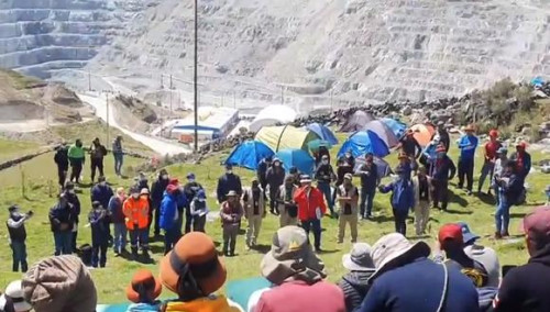 Se multiplican pérdidas por paralización en mina peruana Las Bambas
