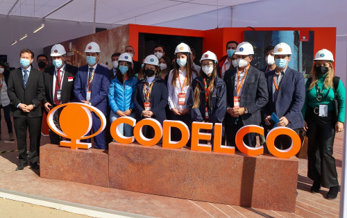 Ministra de Minería valoró incorporación de la mujer en tareas relevantes