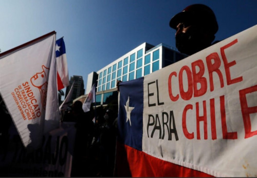 Paro de trabajadores del cobre inició con bloqueo de acceso a las faenas de Codelco