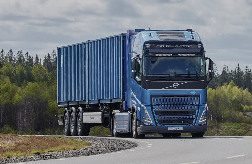 Volvo presentó camión de celdas de combustible de hidrógeno con cero emisiones