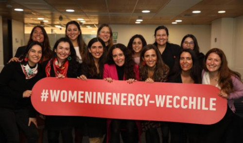 «Pioneras» del programa Women in Energy recibieron sus diplomas