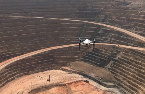 Inteligencia Artificial desde el cielo: plataforma de drones permite ver el interior de las minas