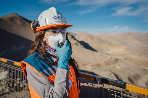 Sonami: presencia femenina en la minería creció 80% en el último año