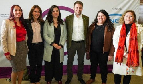 Autoridades inauguraron Feria laboral Energía + Mujer para potenciar la presencia femenina en el sector