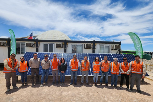 Sierra Gorda instaló celdas fotovoltaicas para cubrir consumo eléctrico en iluminación