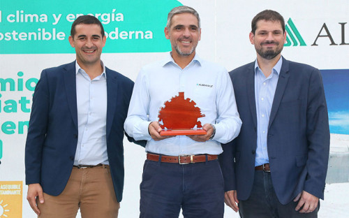 Albemarle es reconocida en premios HUB Sustentabilidad 2022 por Vivero en Planta Salar de Atacama