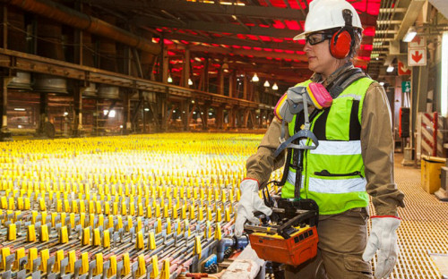 1 de cada 3 personas contratadas en compañías mineras fueron mujeres durante el 2022