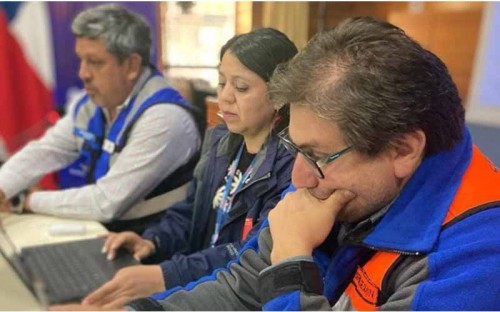 Sernageomin realiza exitoso trabajo informativo a las comunidades aledañas al volcán Villarrica