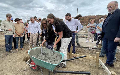 Freeport-McMoRan y El Abra participan de primera piedra en la reconstrucción de viviendas en Purén y Vilcún