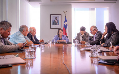 Ministra Hernando se reunió con directivos de Sonami