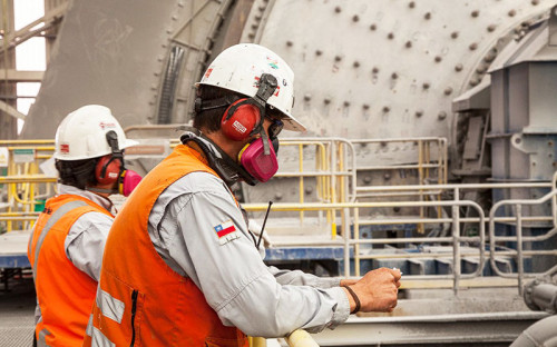 Empleo minero crece 1,9% en trimestre enero-marzo 2023