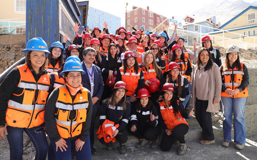 Codelco encabeza ranking de responsabilidad medioambiental, social y de gobierno corporativo entre empresas mineras