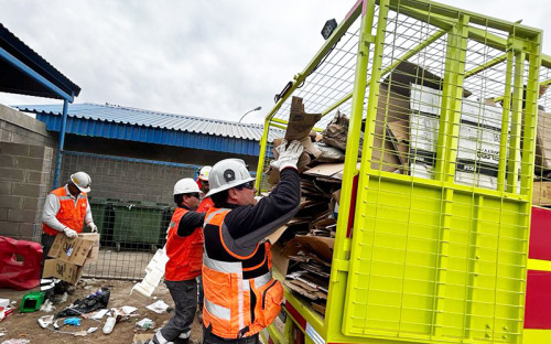 Plan de economía circular en División El Teniente da valor a más de 5 toneladas de cartones reciclados