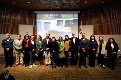 Seminario conmemora El Día Internacional de la Mujer en Minería en Iquique