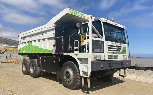 CMP estrena su nueva flota de camiones eléctricos para su proyecto de relaves filtrados