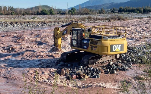 Finning apoya con maquinaria Caterpillar a ciudades afectadas por las lluvias