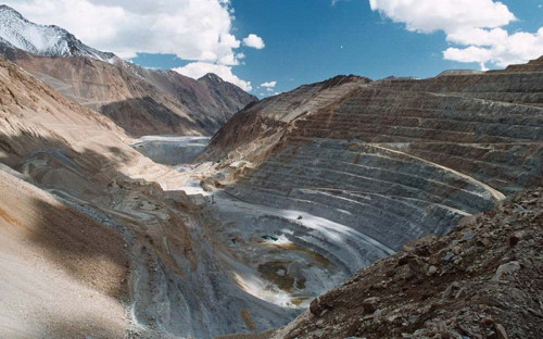 Gremio empresarial de Salamanca resalta ante Consejo Constitucional la importancia de la minería