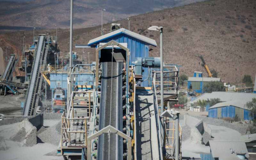 Enami licita servicio de recepción y control de lotes de mineral para faenas en la Región de Atacama