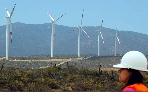 Iniciativa busca impulsar el liderazgo y participación femenina en la industria energética desde la educación superior