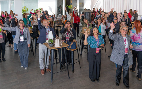 Más de 600 profesionales, estudiantes y ejecutivas fueron parte de Talento Mujer 2023